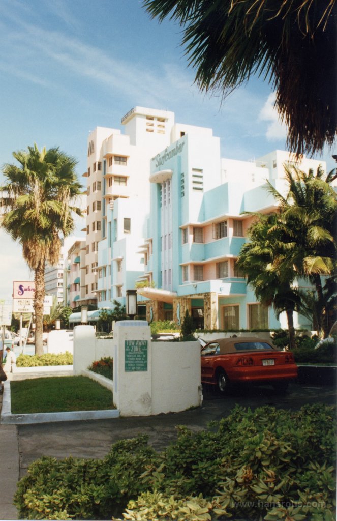 25 Miami Art Deco District